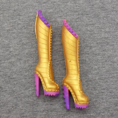 #ad Monster High Clawdeen Wolf Power Ghouls Doll Shoes Boots Gold 2013 Y7299 $5.99