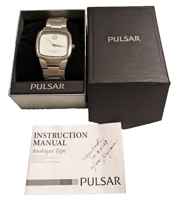 #ad Pulsar men#x27;s TB55A watch metal band analogue type. $250.00