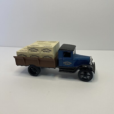 #ad Ertl 1931 Hawkeye Crate Delivery Truck Orchard Supply Hardware Coin Bank #7561 $19.98