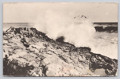 #ad Vtg Post Card Billows of dashing Sea foam on the coast of Ogunquit Maine B26 $4.75