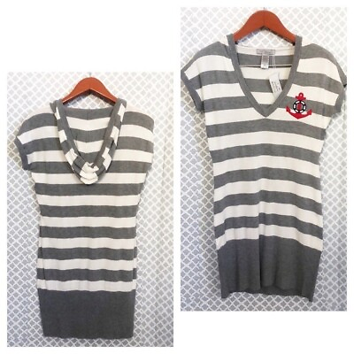 #ad 🌞 Catwalk nautical gray striped hooded dress $11.50