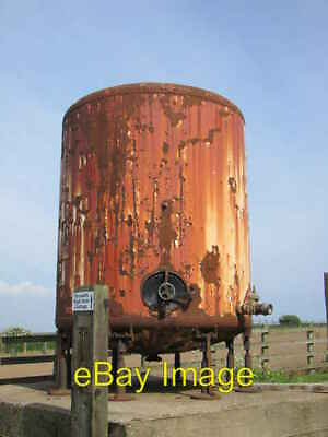 #ad Photo 6x4 Rusty Water Tank Lebberston c2010 GBP 2.00