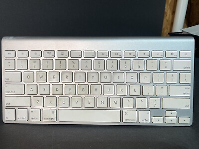 #ad Apple Genuine Wireless Keyboard With Bluetooth Aluminum A1314 MC184LL B Silver $15.00