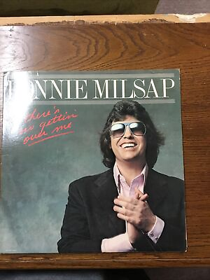 #ad 1981 RONNIE MILSAP quot;THERE#x27;S NO GETTING OVER MEquot; VINTAGE VINYL RECORD ALBUM $8.99