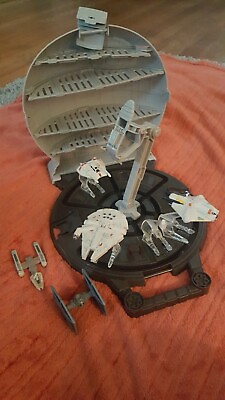 #ad Disney Star Wars Death Star Hot Wheels Carrying Case 5 ships 4 stands $19.99