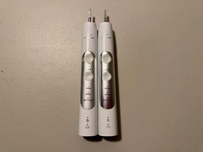 #ad 2 Pack Philips Sonicare Clean Electric Toothbrush Series HX751V For Parts $19.90