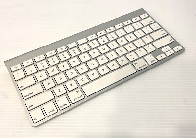 #ad Apple A1314 Wireless Computer Mac MacBook iPad Bluetooth Genuine Keyboard $20.00